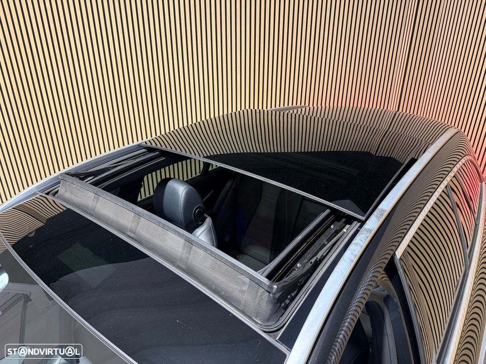 Mercedes-Benz E 300 de AMG Line - 8