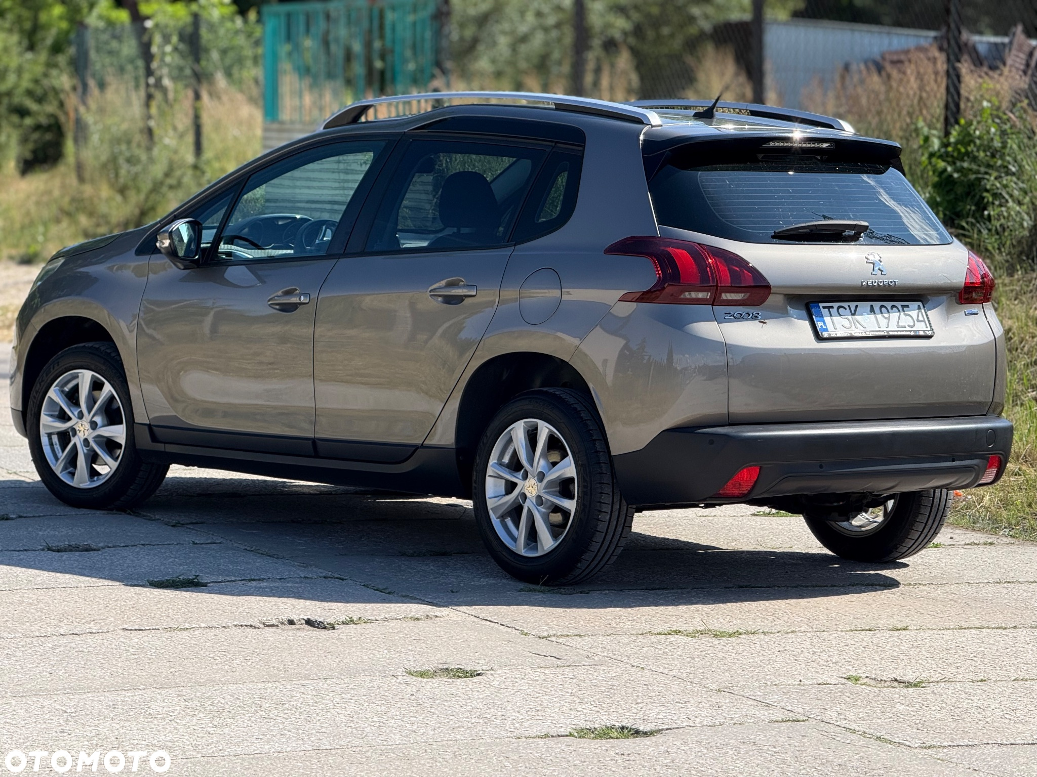 Peugeot 2008 1.2 Pure Tech Active S&S - 18