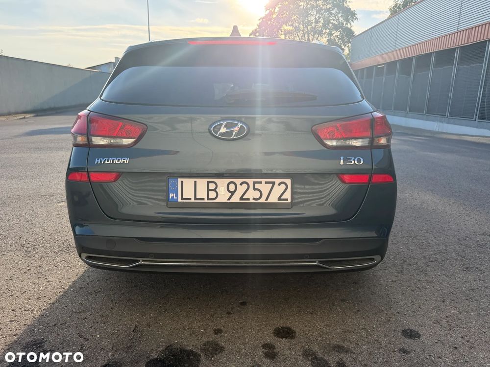 Hyundai i30 1.5 T-GDI 48V Comfort DCT - 8