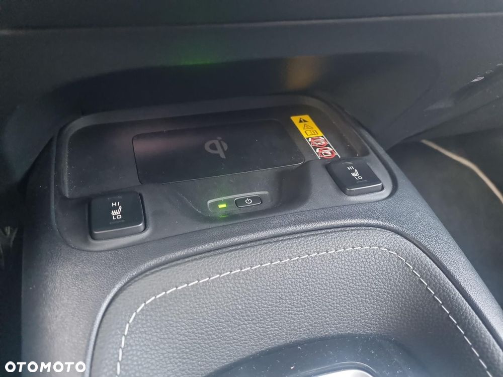 Toyota Corolla 1.8 Hybrid Style - 23