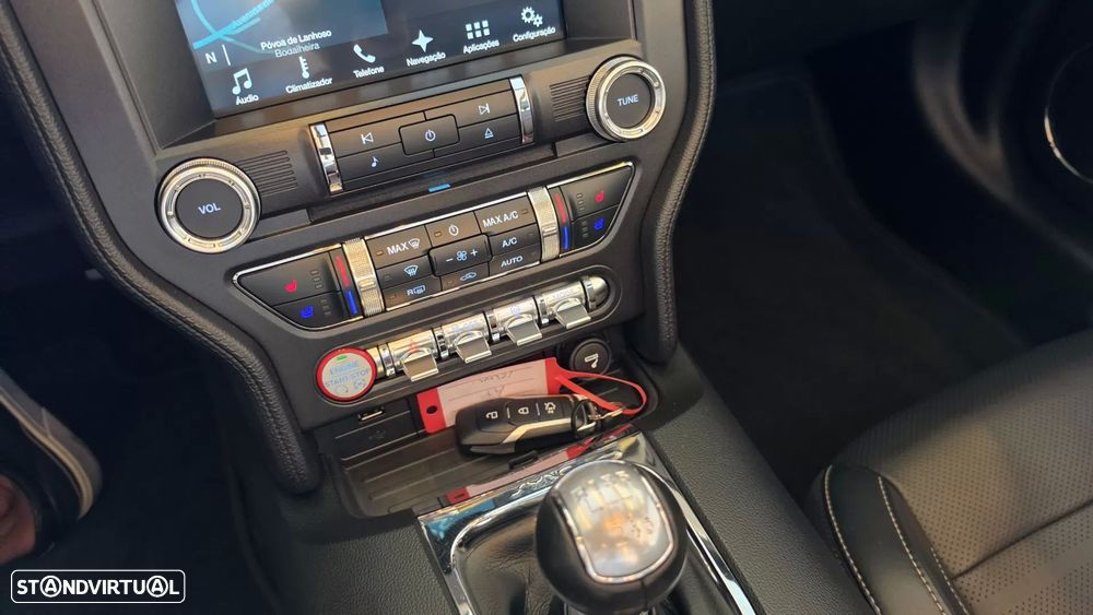 Ford Mustang Cabrio 2.3 Eco Boost - 48