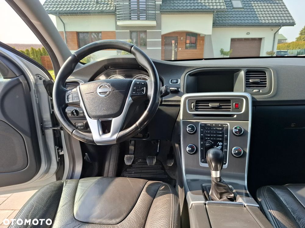 Volvo V60 D3 Edition - 32