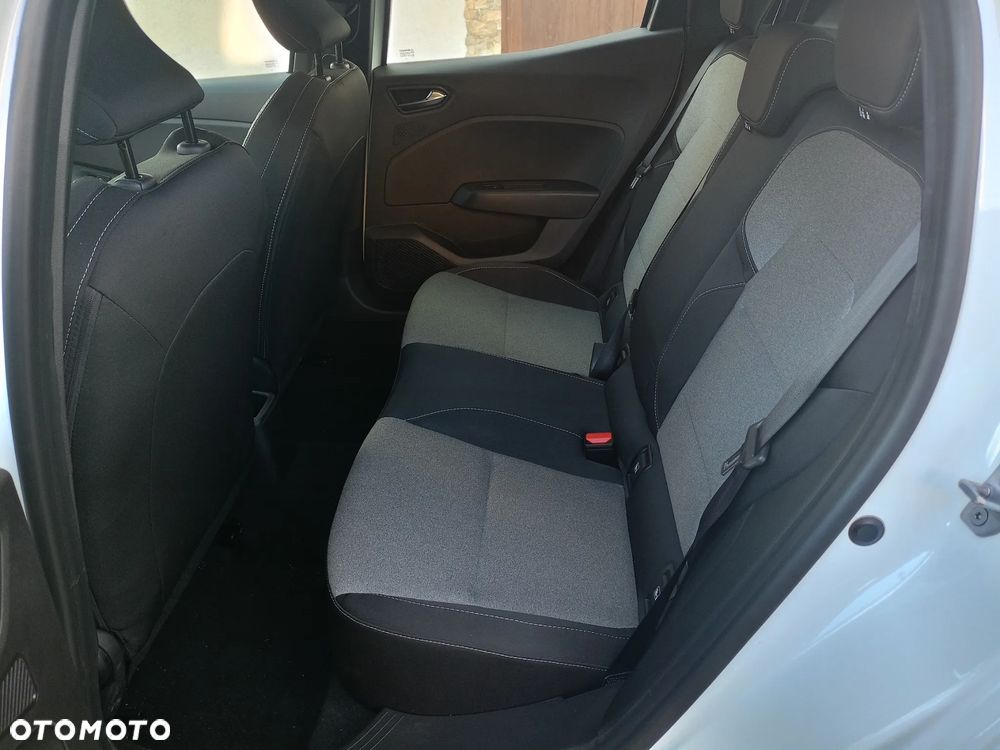 Renault Clio TCe 90 EVOLUTION - 10