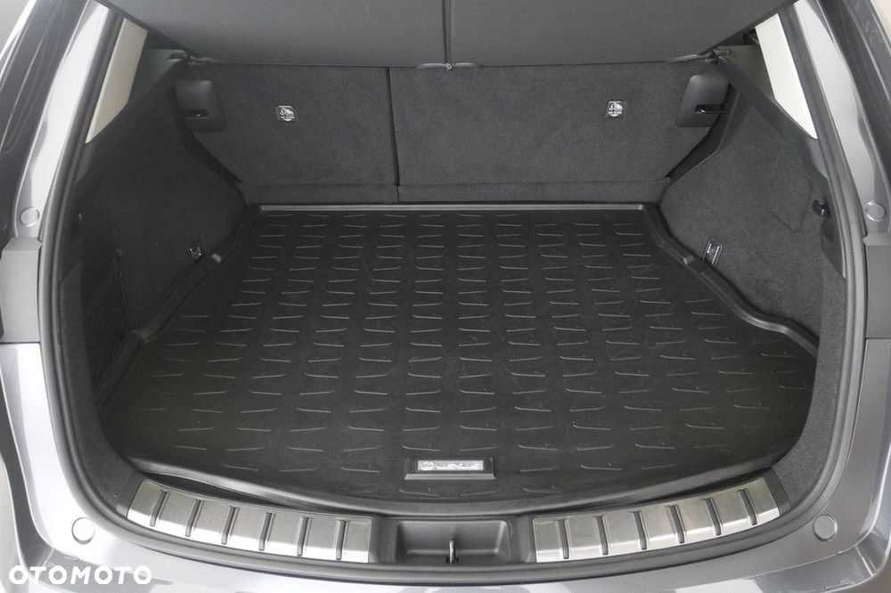 Lexus NX - 16