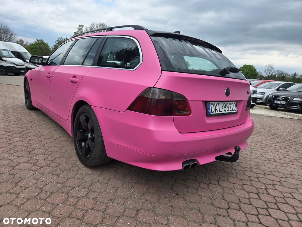 BMW Seria 5 525i Touring - 10