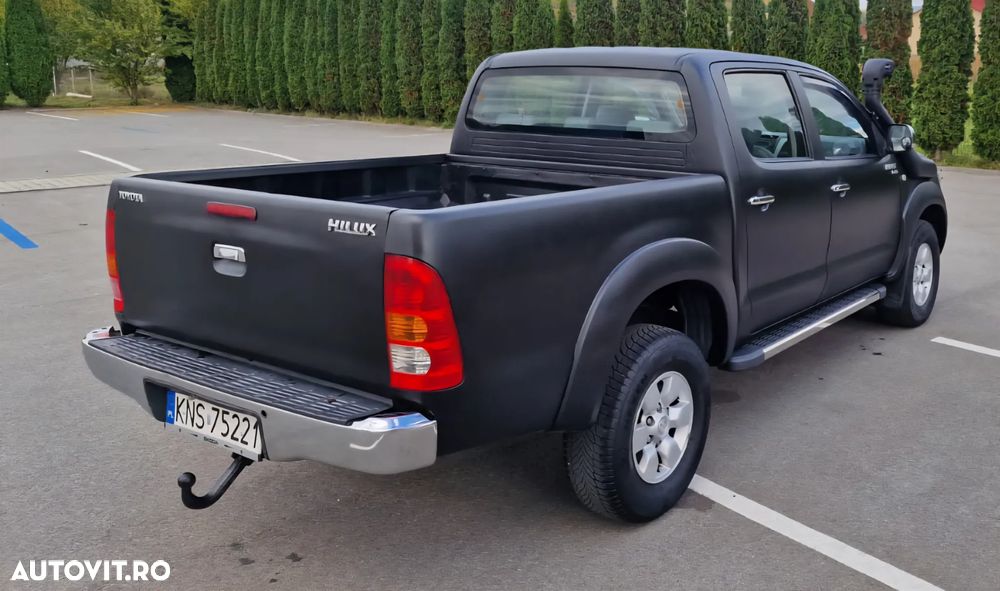 Toyota Hilux 4x4 Double Cab - 4