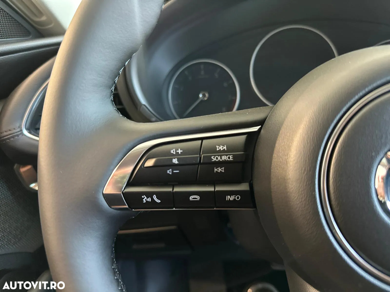 Mazda 3 e-Skyactiv X186 AT MHEV Exclusive-Line - 18
