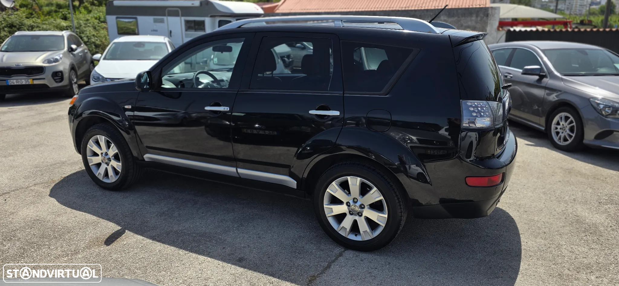 Mitsubishi Outlander 2.0 DI-D Intense+ 4WD - 16