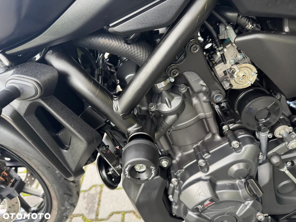 Yamaha MT - 32