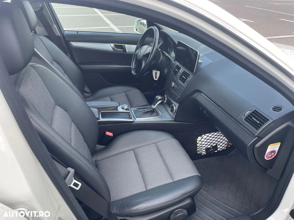 Mercedes-Benz C - 6