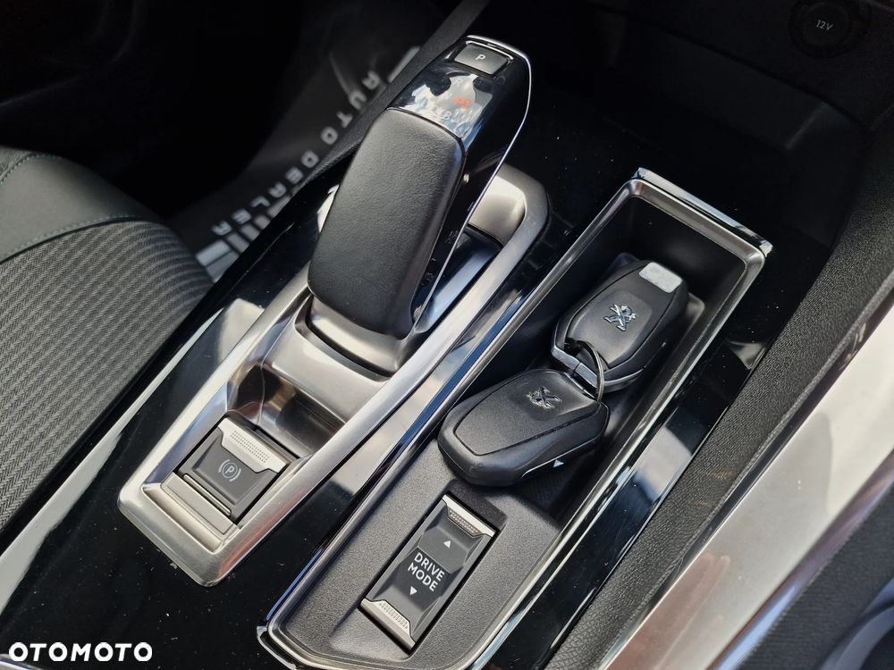 Peugeot 3008 225 e-EAT8 Allure Pack - 28