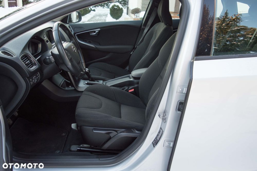 Volvo V40 D2 Drive-E Kinetic - 10