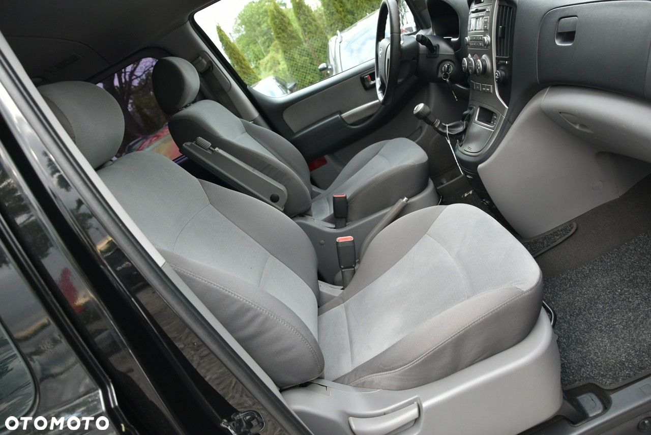 Hyundai H-1 2.5 CRDi Travel Comfort - 18
