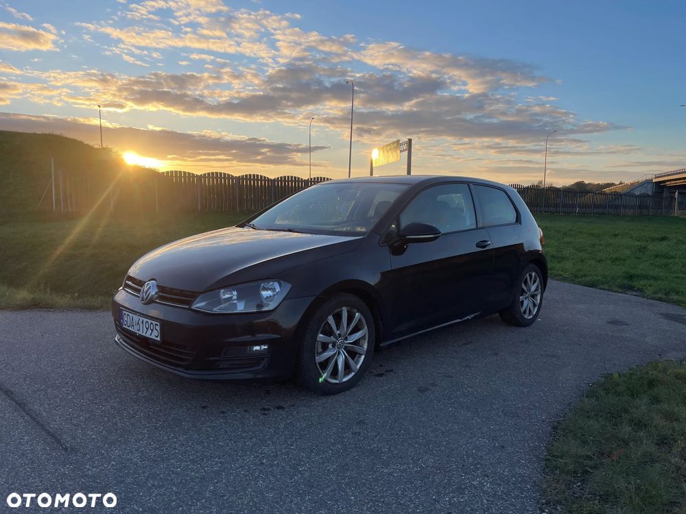 Volkswagen Golf - 16
