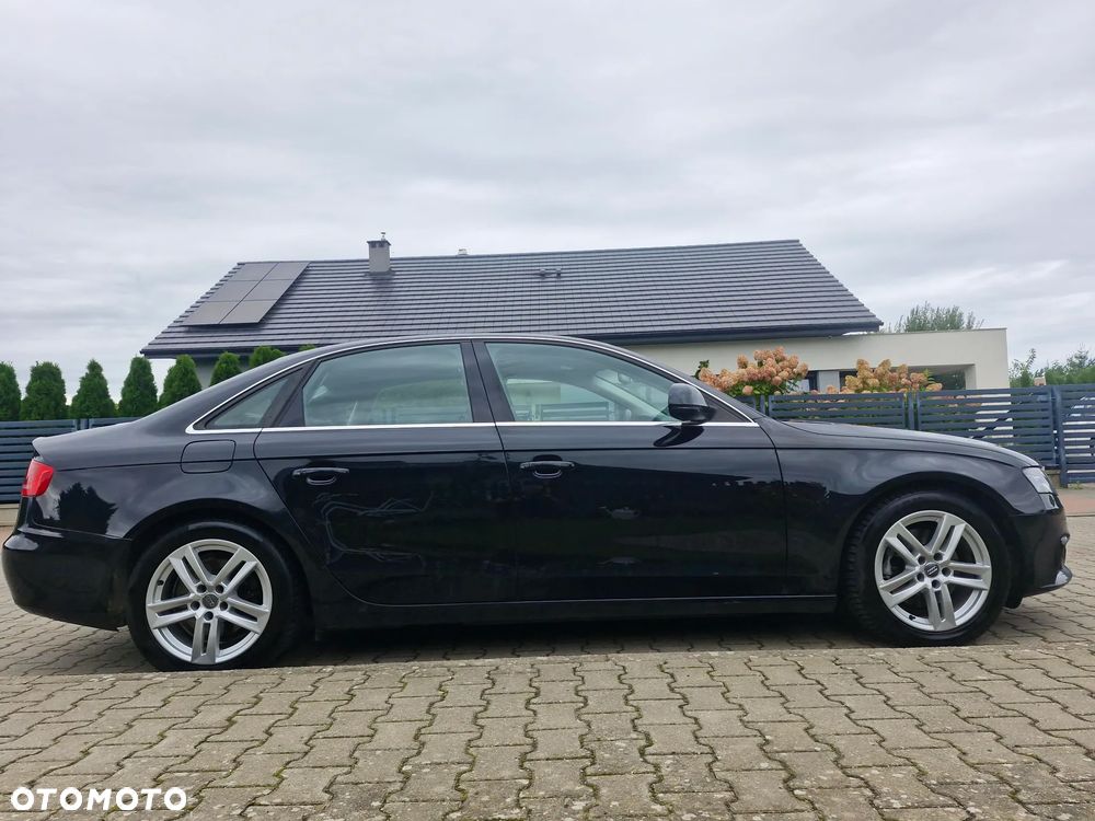 Audi A4 Limousine - 23