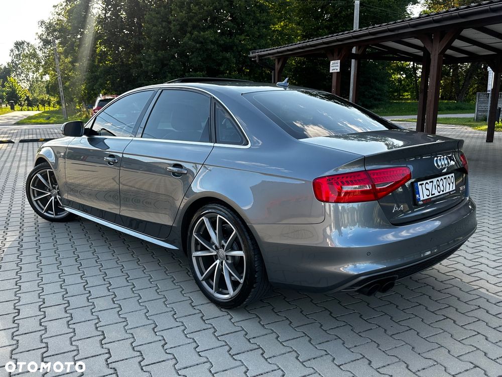 Audi A4 Limousine - 9