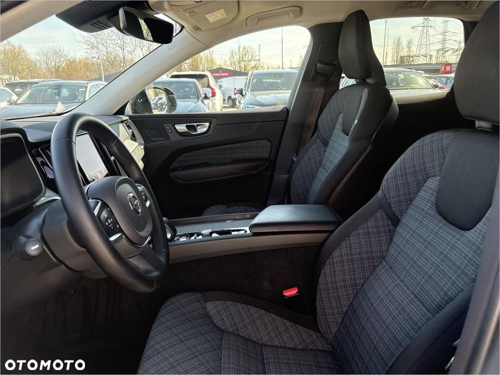 Volvo XC 60 B4 D AWD Core - 10