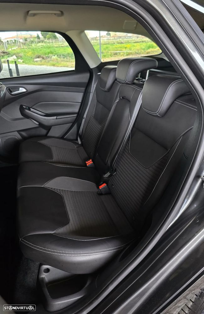 Ford Focus SW 1.0 EcoBoost S&S TITANIUM - 18