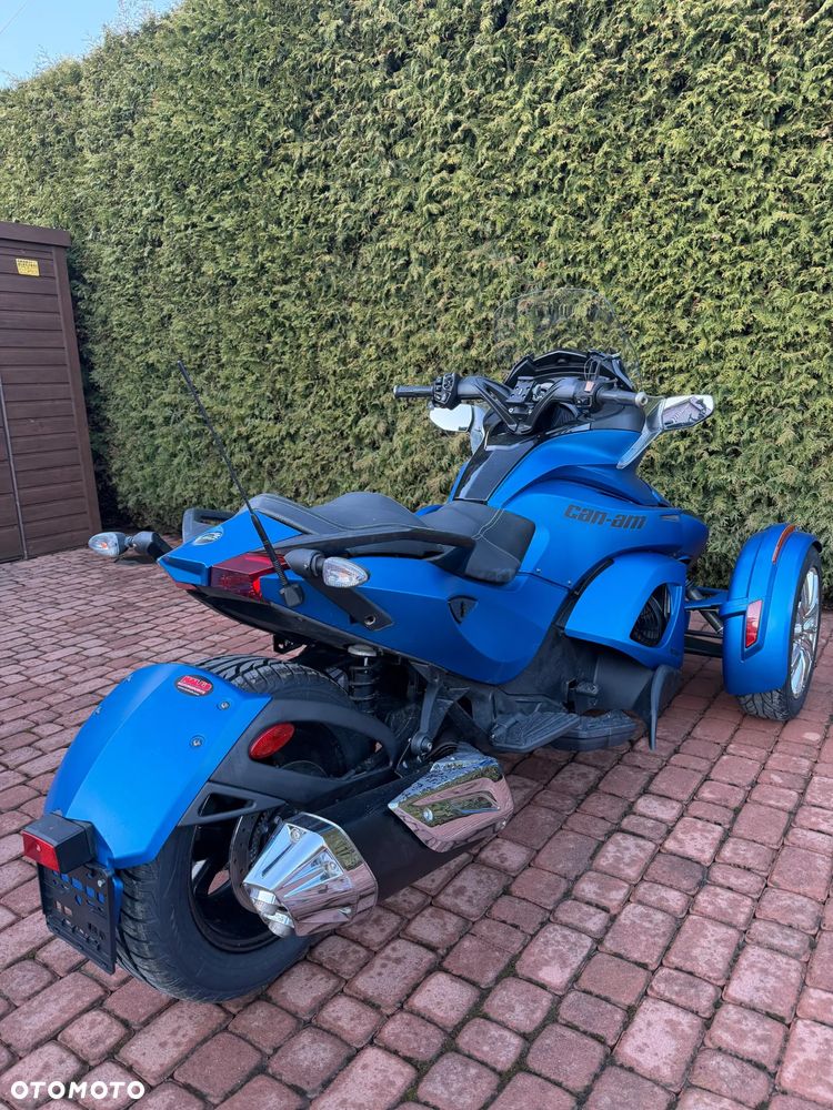 Can-Am Spyder - 5