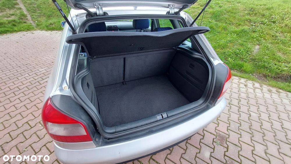 Audi A3 Sportback 1.6 Ambition - 10