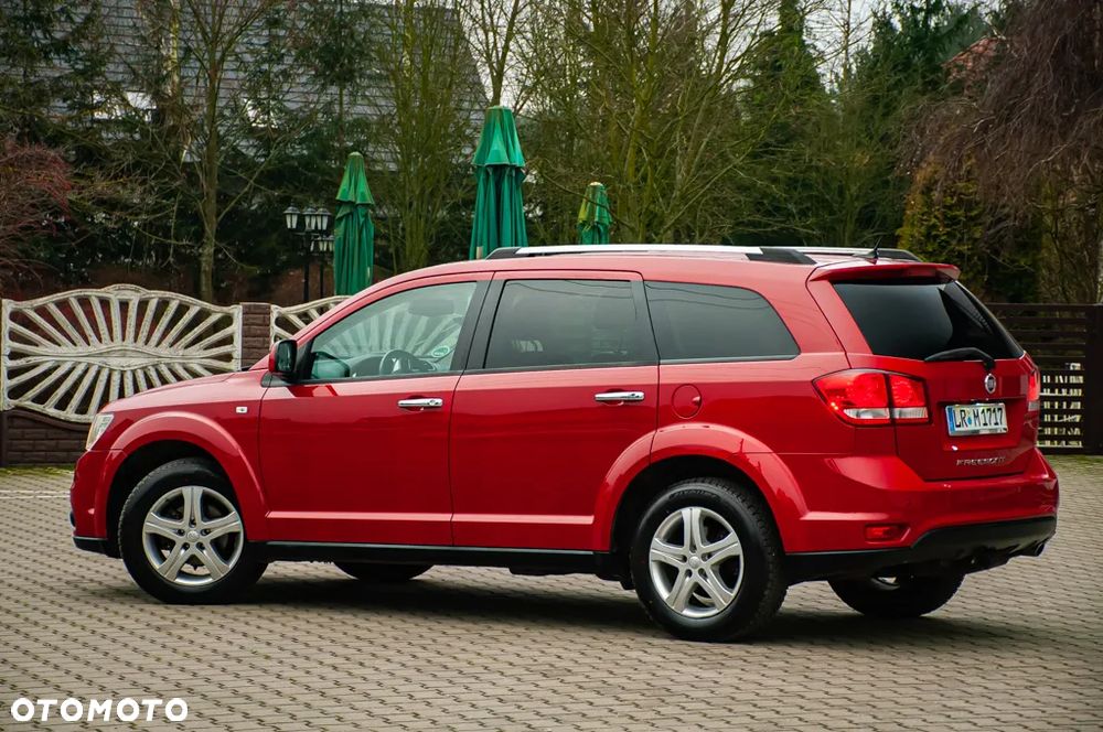 Fiat Freemont 2.0 Multijet 16V DPF Automatik Allrad Black Code - 22