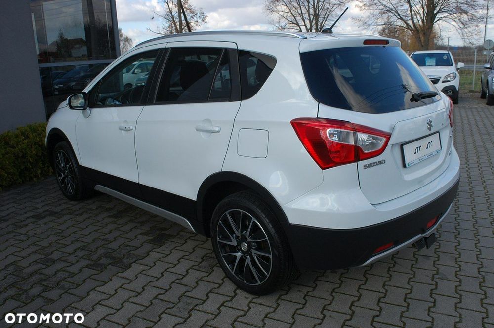 Suzuki SX4 S-Cross - 12