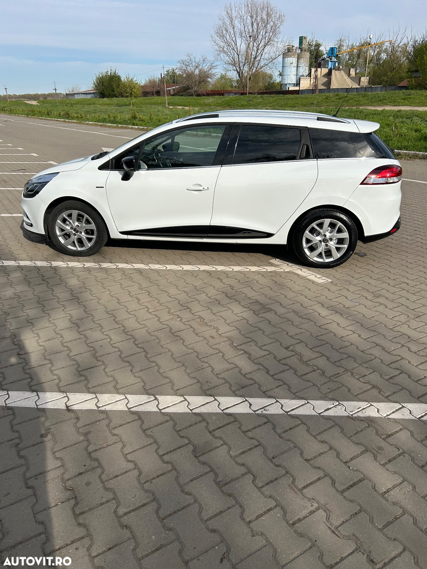 Renault Clio ENERGY TCe 90 Start & Stop LIMITED - 4