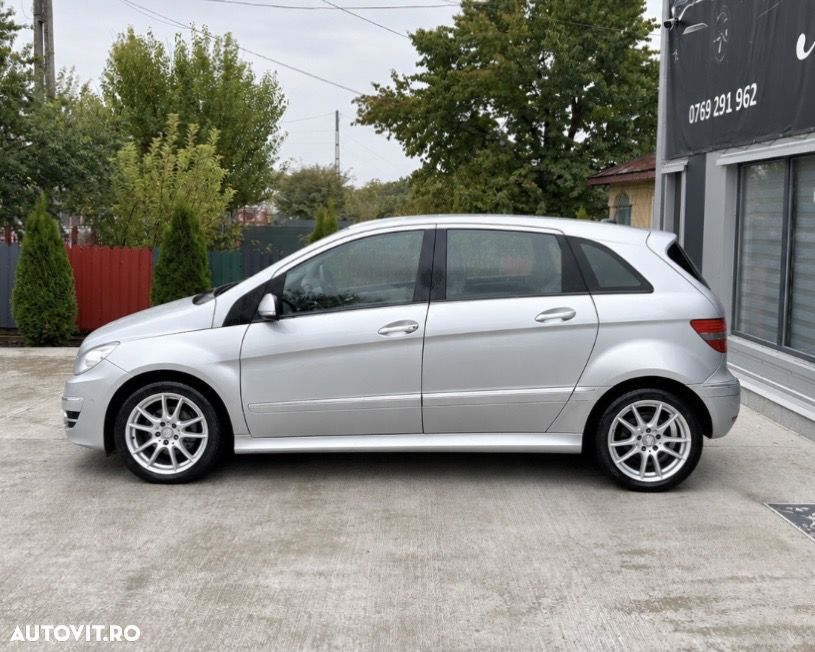 Mercedes-Benz B 180 - 4