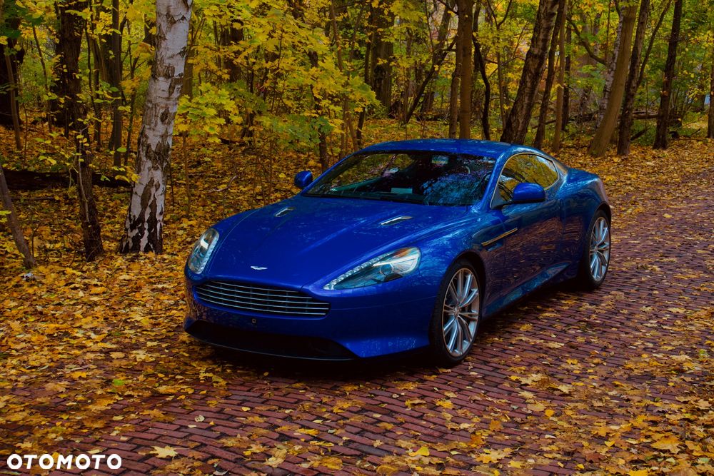Aston Martin Virage - 3