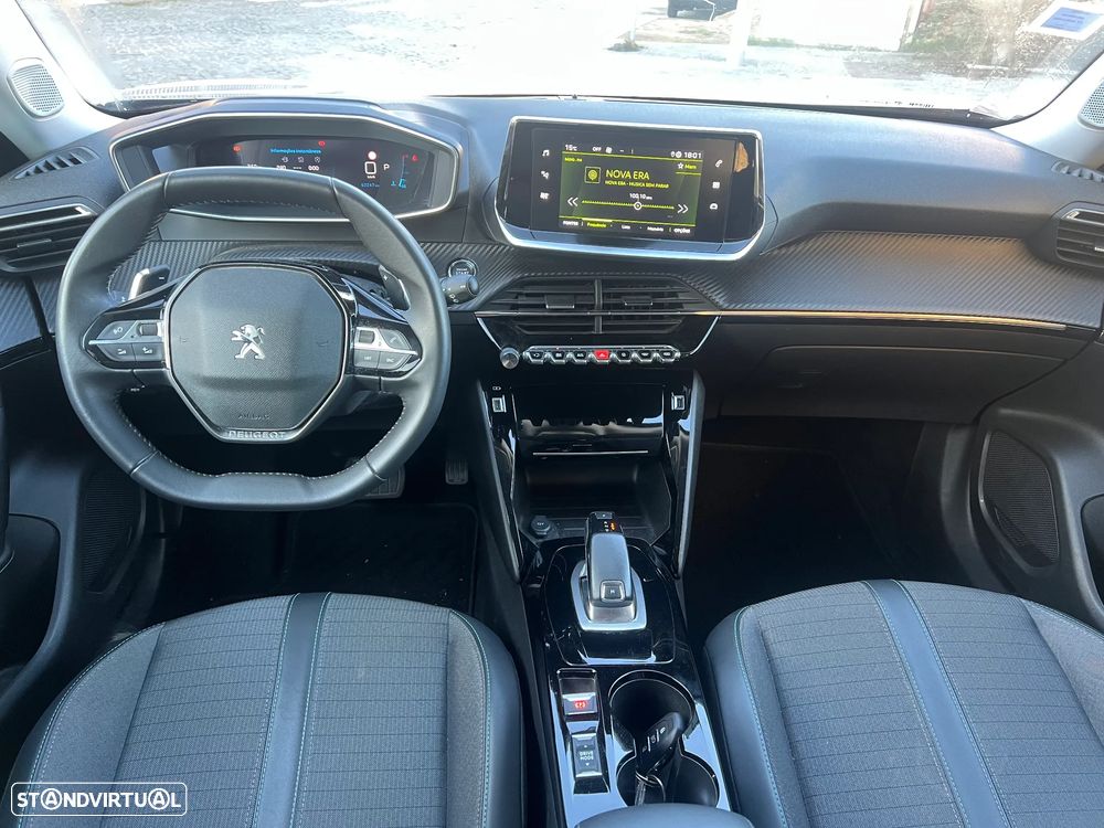 Peugeot 2008 PureTech 130 EAT8 Allure Pack - 4