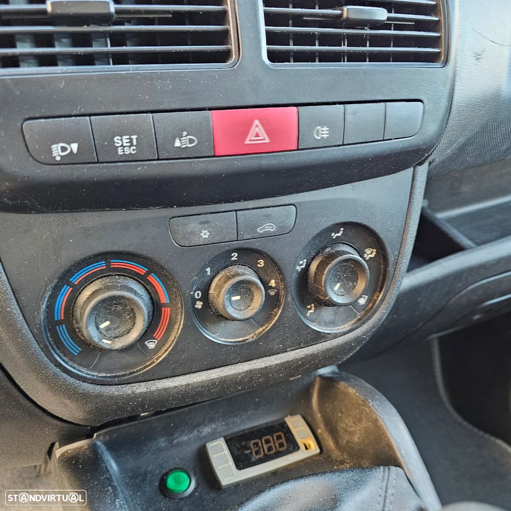 Fiat Doblo frigorífica 1.6 Maxi Longa - 27