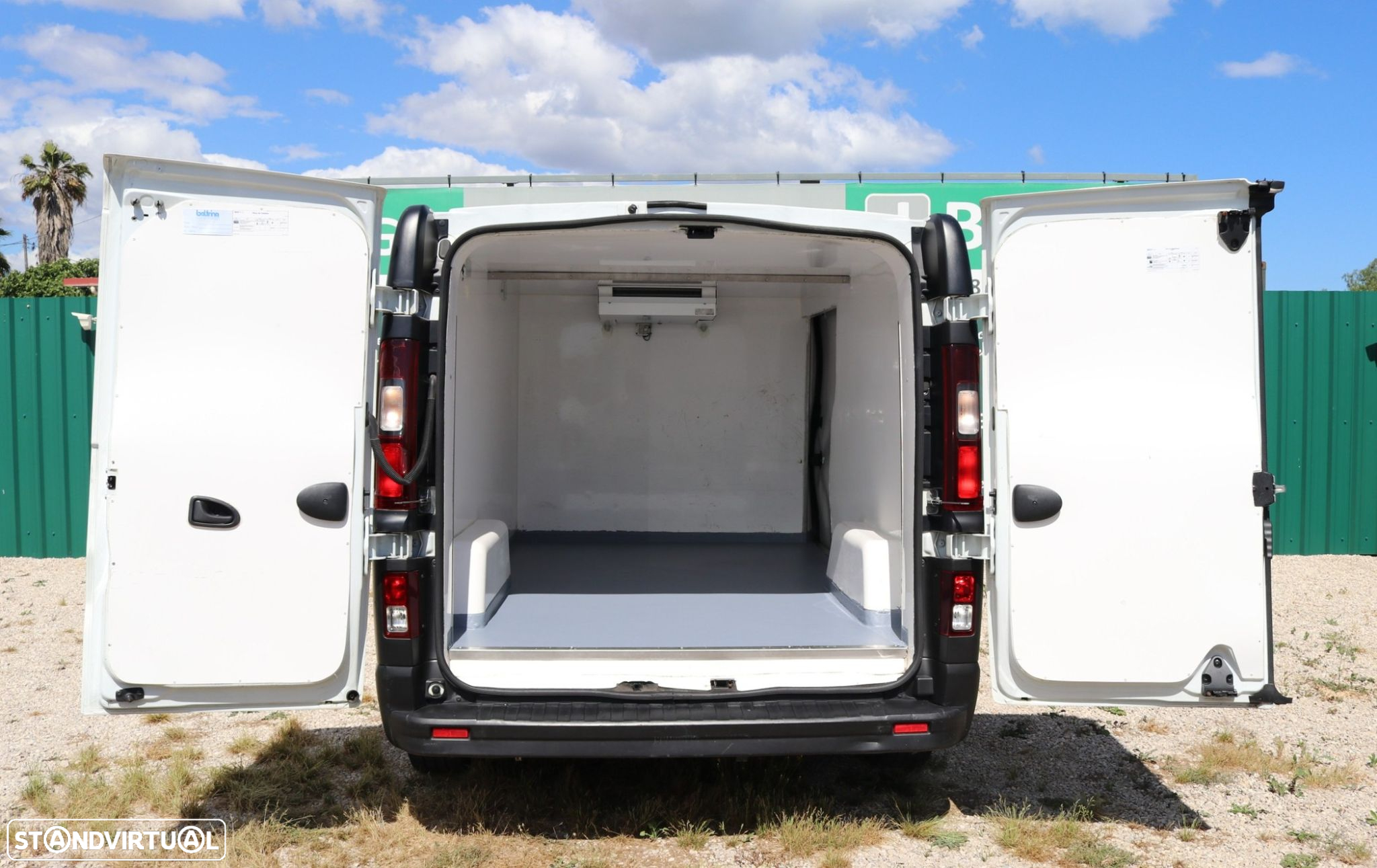 Renault Trafic 1.6 DCi Longa Frio Estrada/Parque C/Iva Incluído - 9