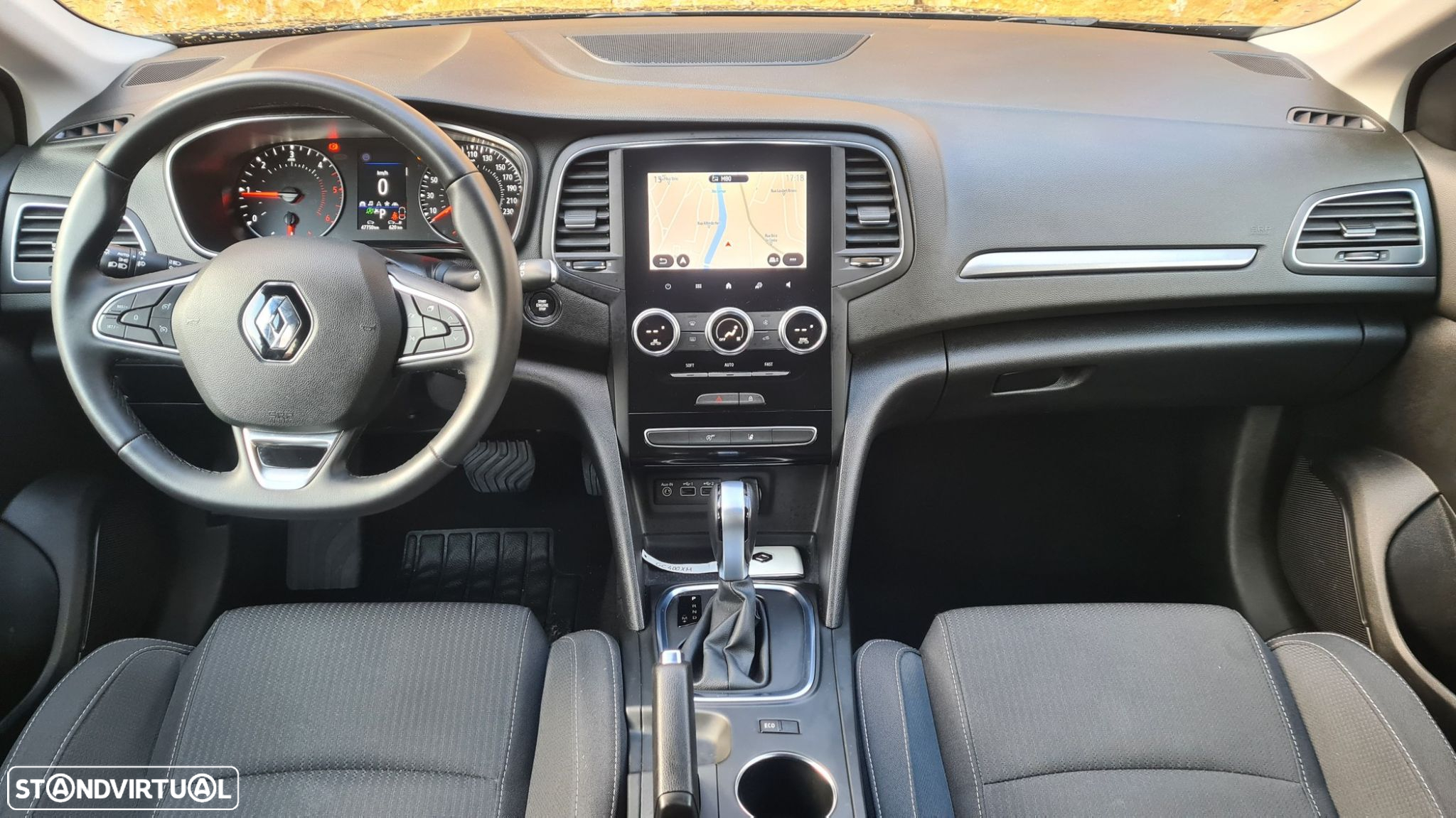 Renault Mégane 1.5 Blue dCi Intens EDC - 10