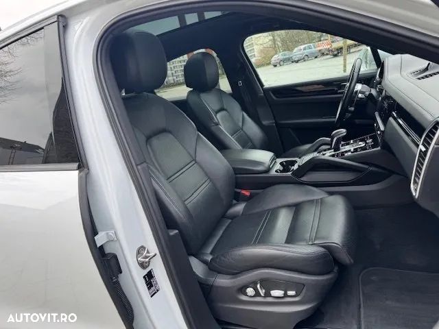 Porsche Cayenne Coupe S - 14