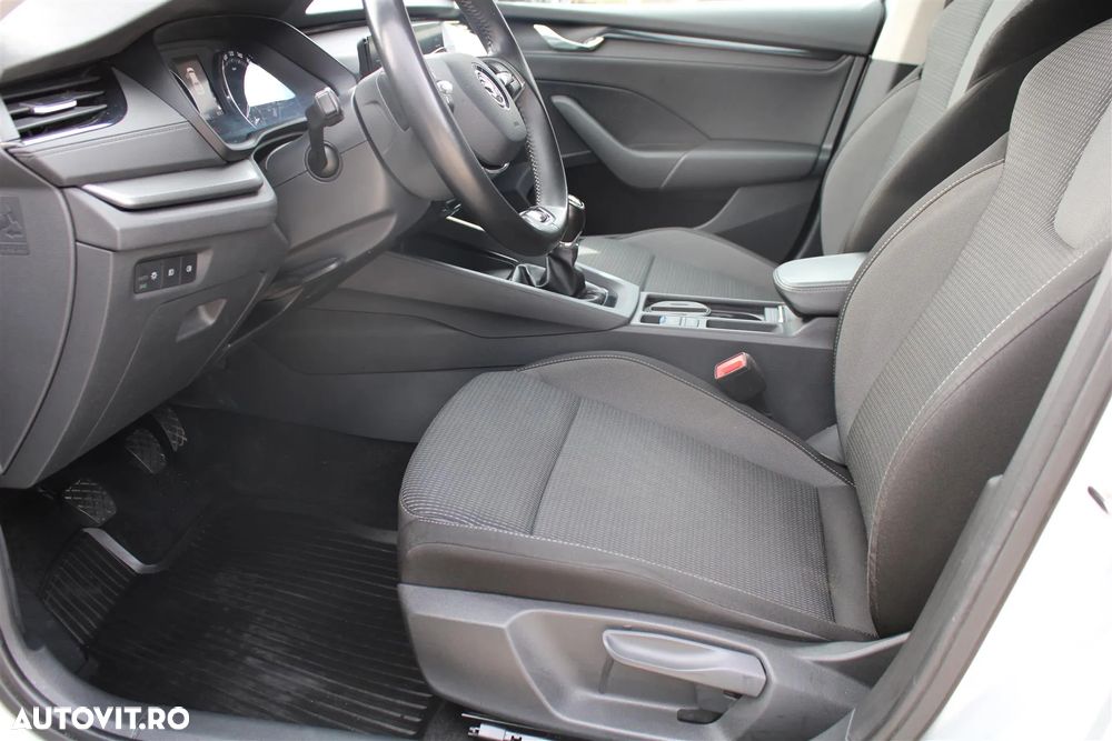 Skoda Octavia 1.5 TSI Ambition - 10