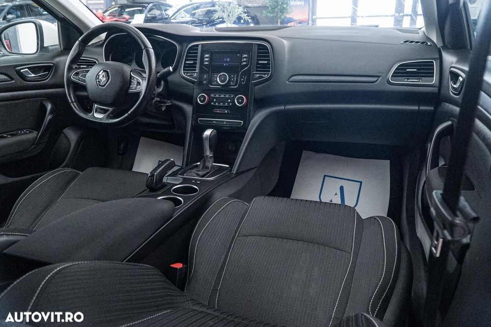 Renault Megane TCe 140 GPF EDC ZEN - 3