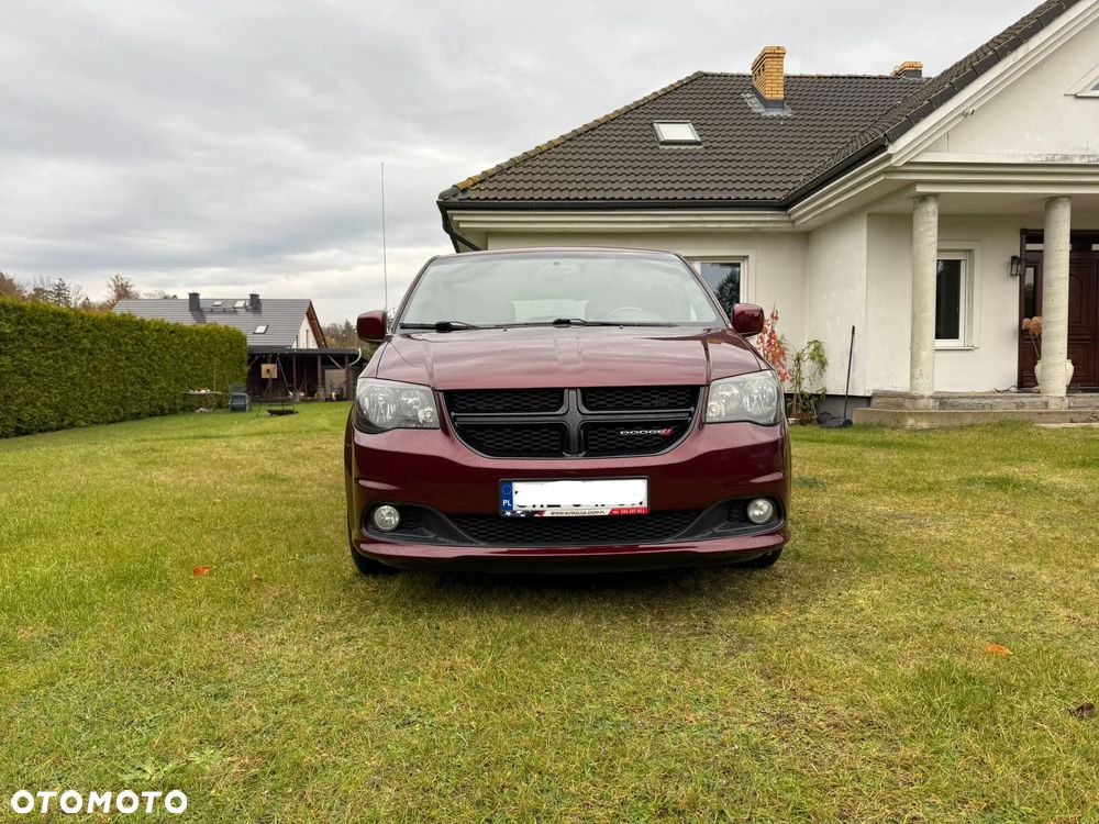 Dodge Grand Caravan 3.6 R/T - 6