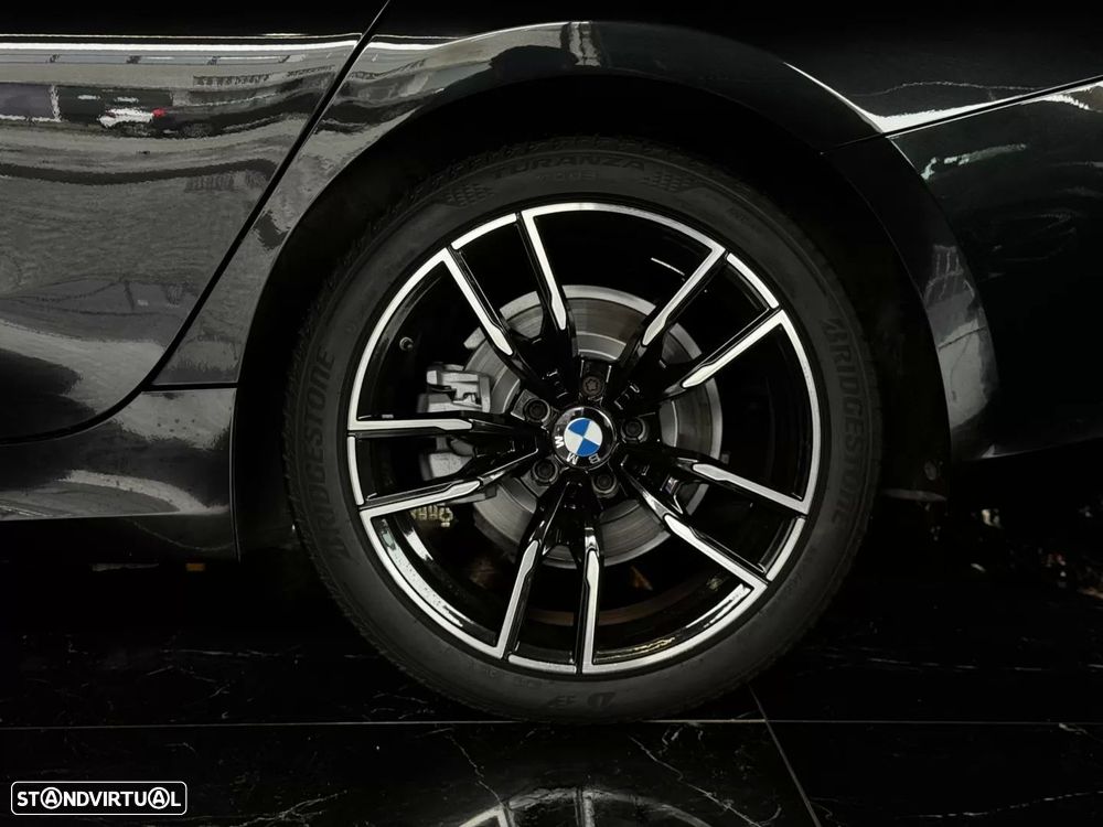 BMW 318 d Touring Auto - 15