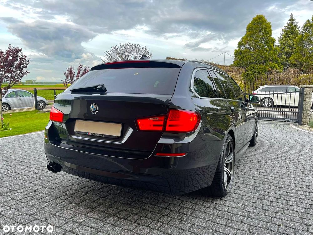 BMW Seria 5 520d Touring Sport-Aut - 11