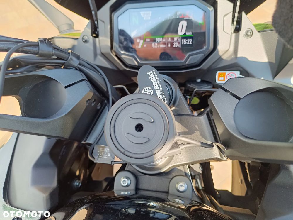 Kawasaki Ninja 1000 SX - 27