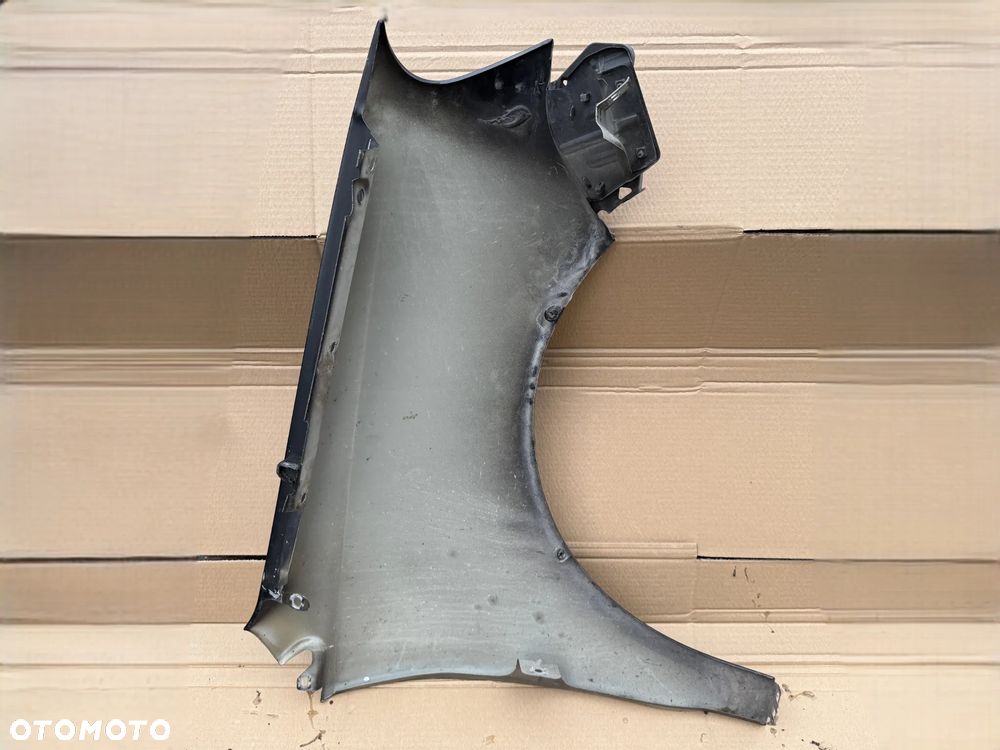 Błotnik lewy Volkswagen Polo Okular 9N lift LC9Z OE - 2
