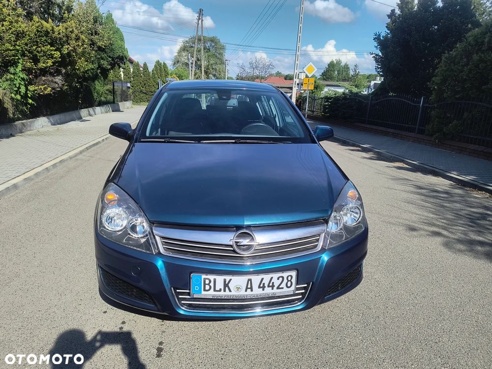 Opel Astra 1.6 Easytronic Cosmo - 2