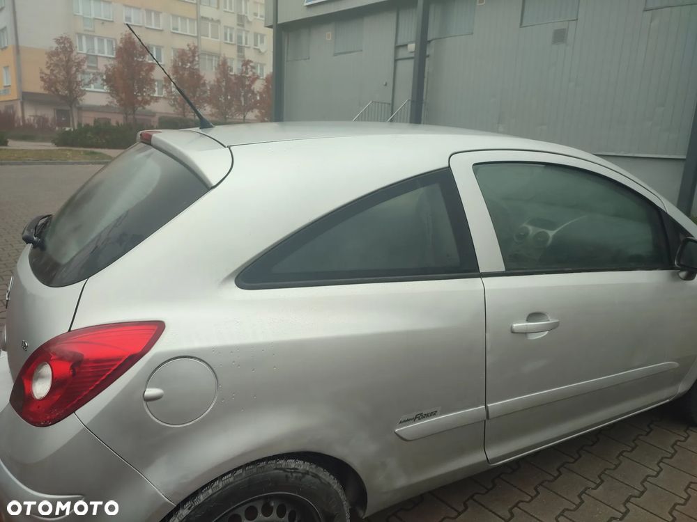 Opel Corsa 1.2 16V - 24