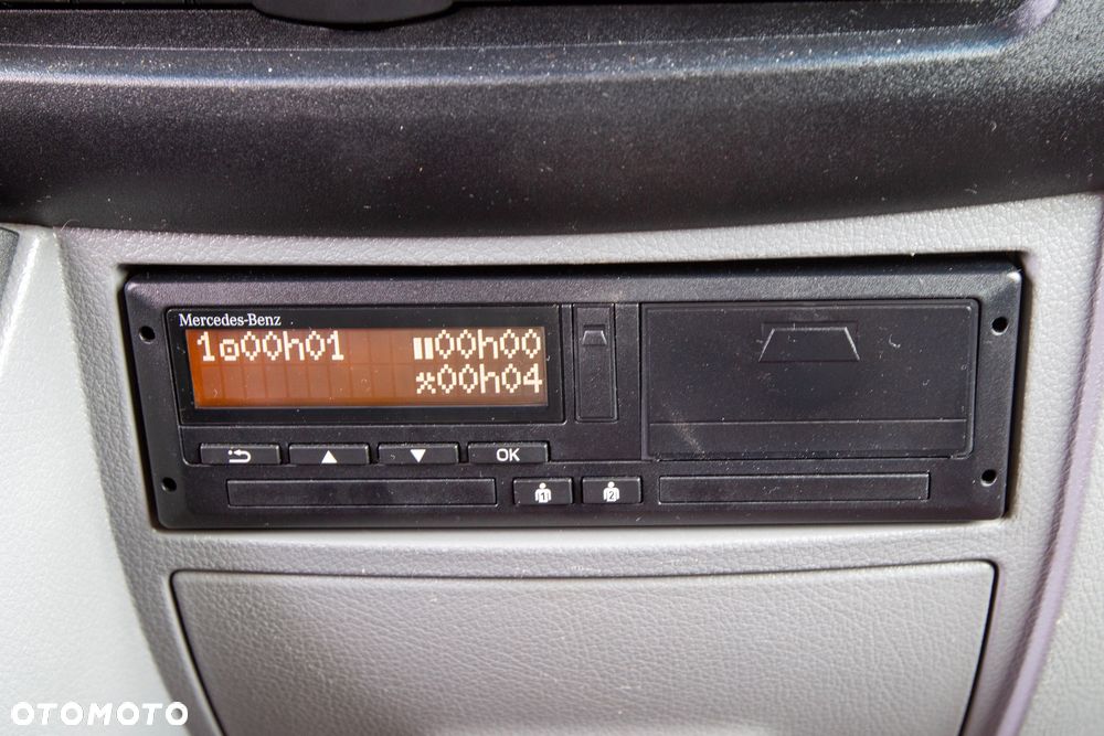Mercedes-Benz Sprinter 319 - 15