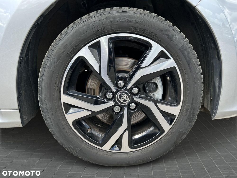 Toyota Yaris Hybrid 1.5 Style - 19
