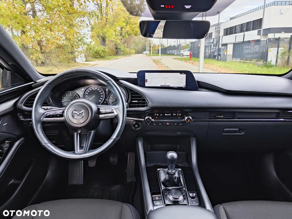Mazda 3 2.0 mHEV Hikari - 29