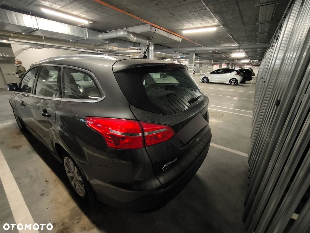 Ford Focus 1.6 FF Titanium - 3
