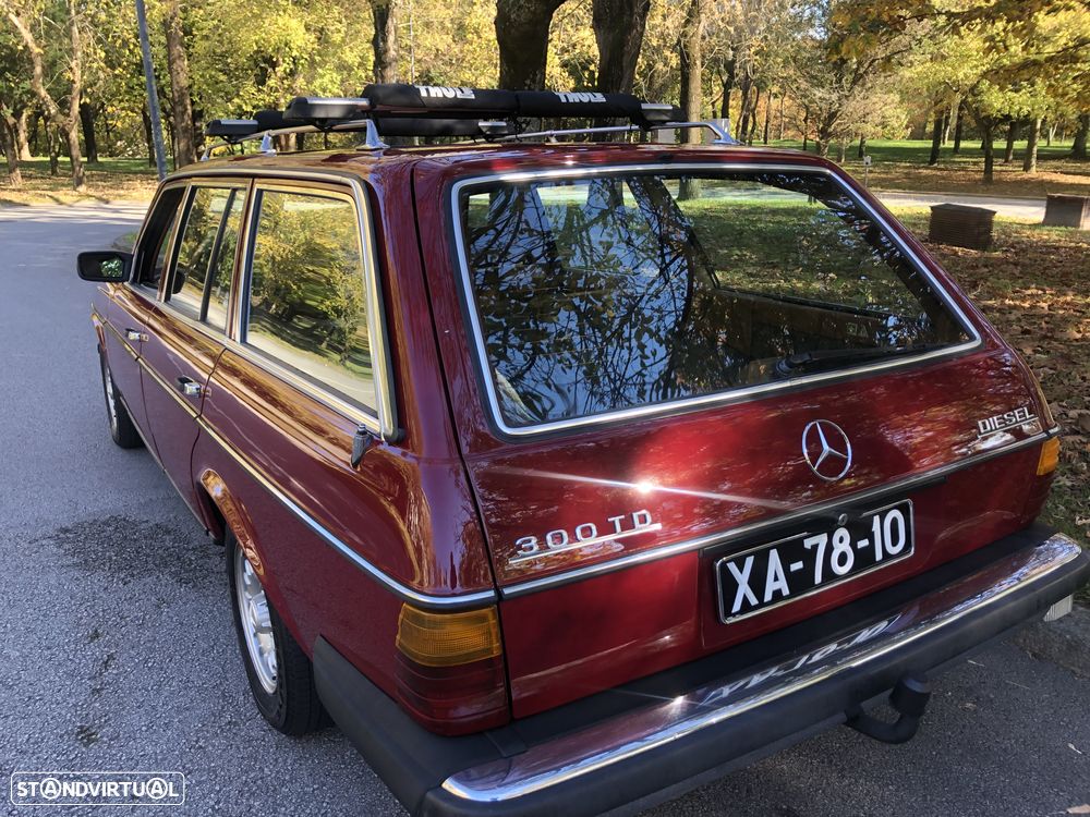 Mercedes-Benz 300 - 30