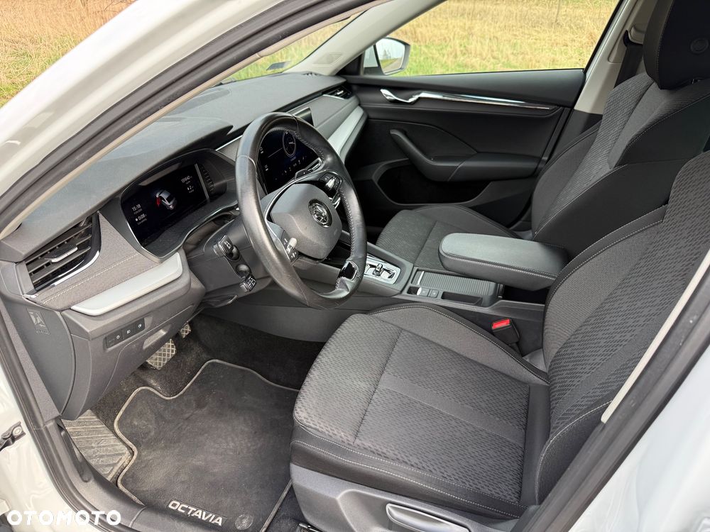 Skoda Octavia 2.0 TDI Style DSG - 15