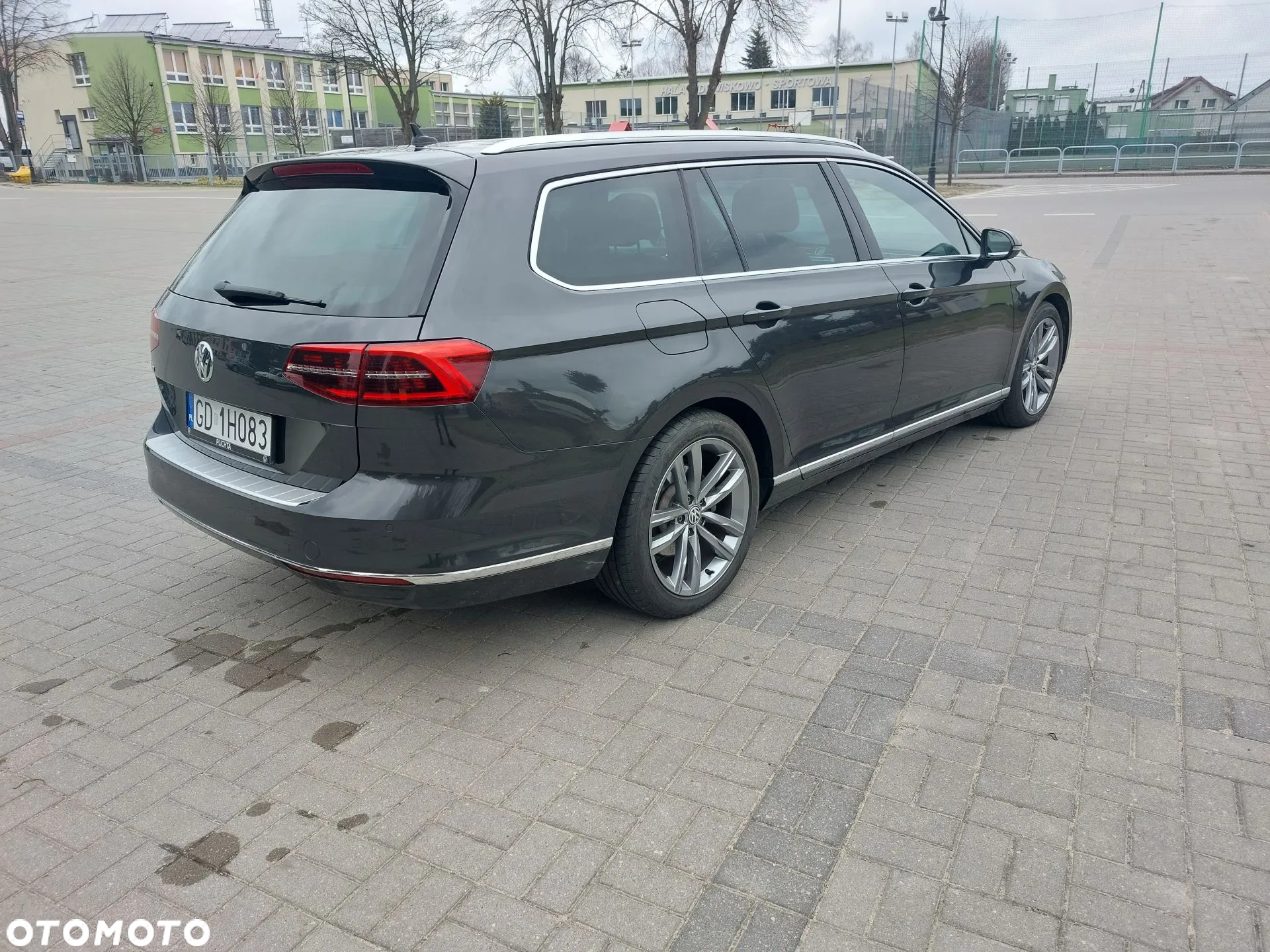 Volkswagen Passat Variant 2.0 TDI SCR Highline - 3
